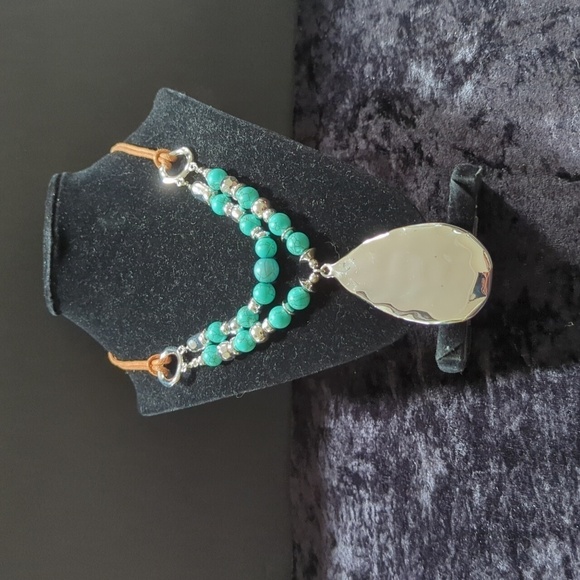 Unmarked Turquoise Color Silver Tone Pendant Adjustable Necklace w/Claw Clasp - Picture 1 of 8